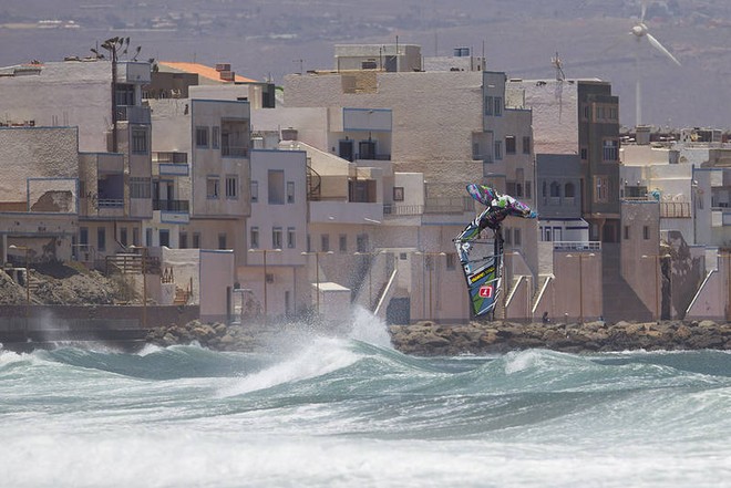 Dario Ojeda push loop -  PWA Pozo World Cup 2012 ©  John Carter / PWA http://www.pwaworldtour.com